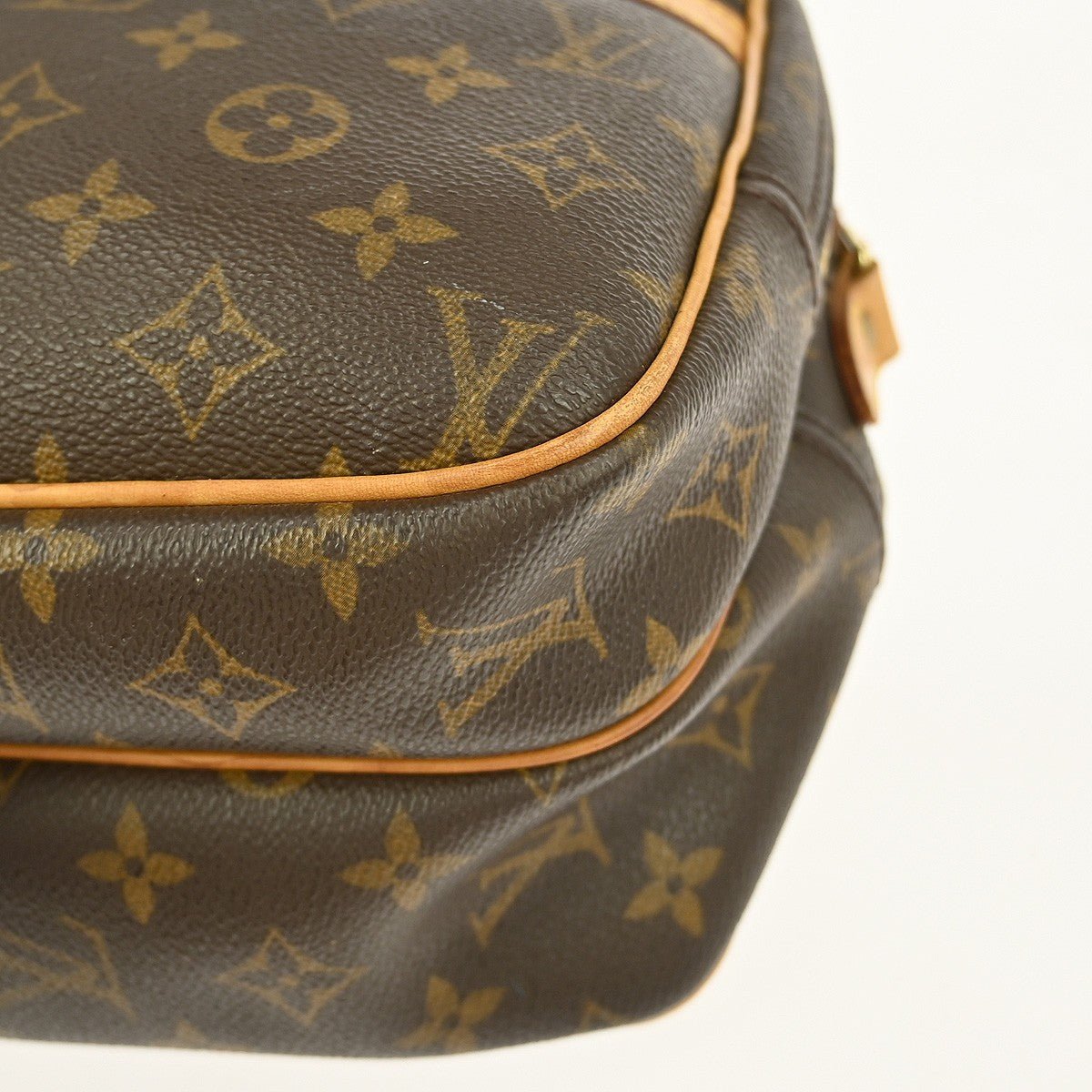 Louis Vuitton Reporter Bag - Brandsamsara