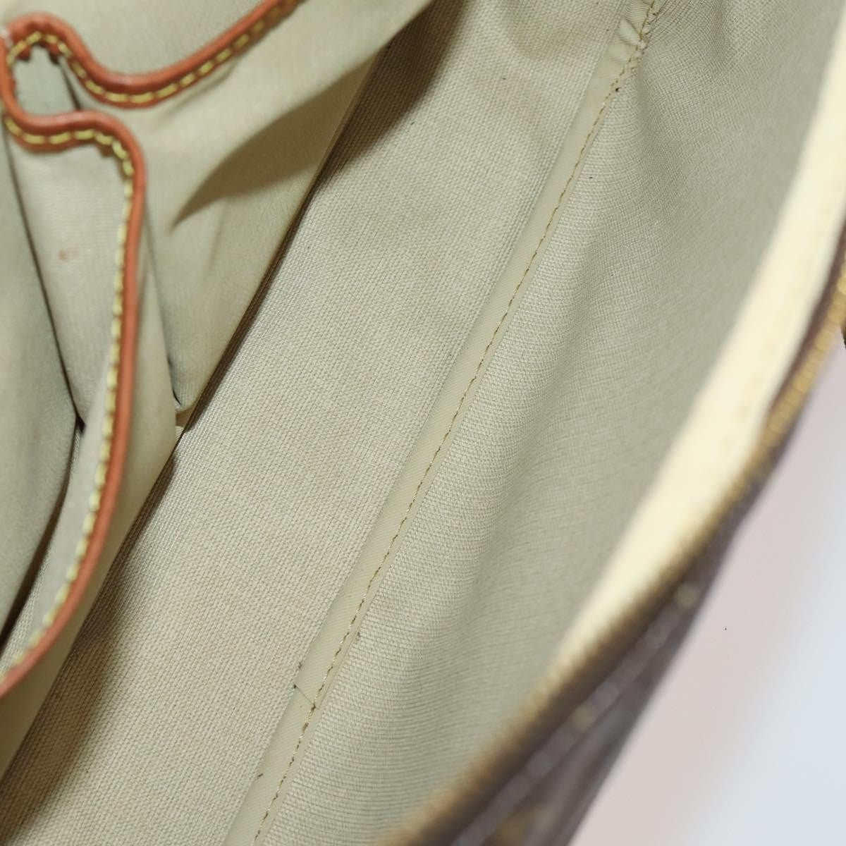 Louis Vuitton Reporter Bag - Brandsamsara