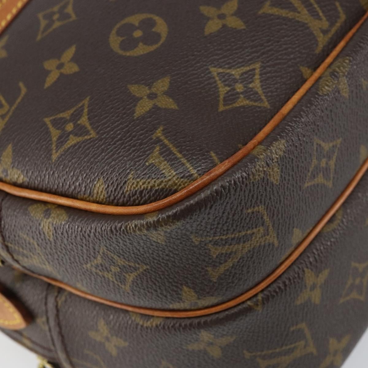 Louis Vuitton Reporter Bag - Brandsamsara