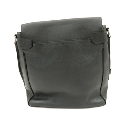 Louis Vuitton Roman Taiga Leather, Gray, Leather, Handbag