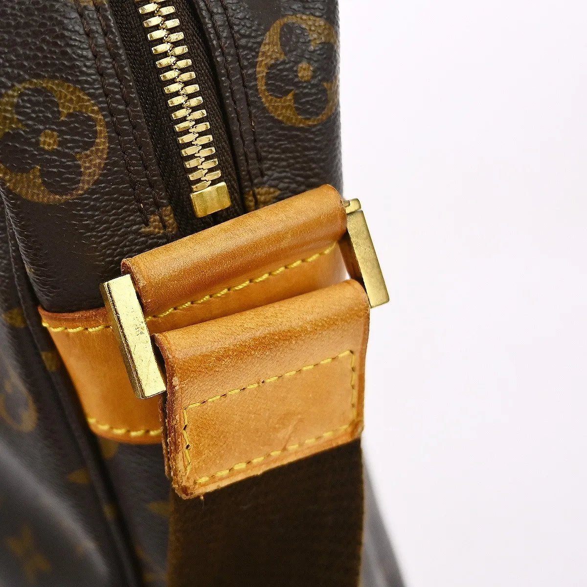 Louis Vuitton Sac Bosphore - Brandsamsara