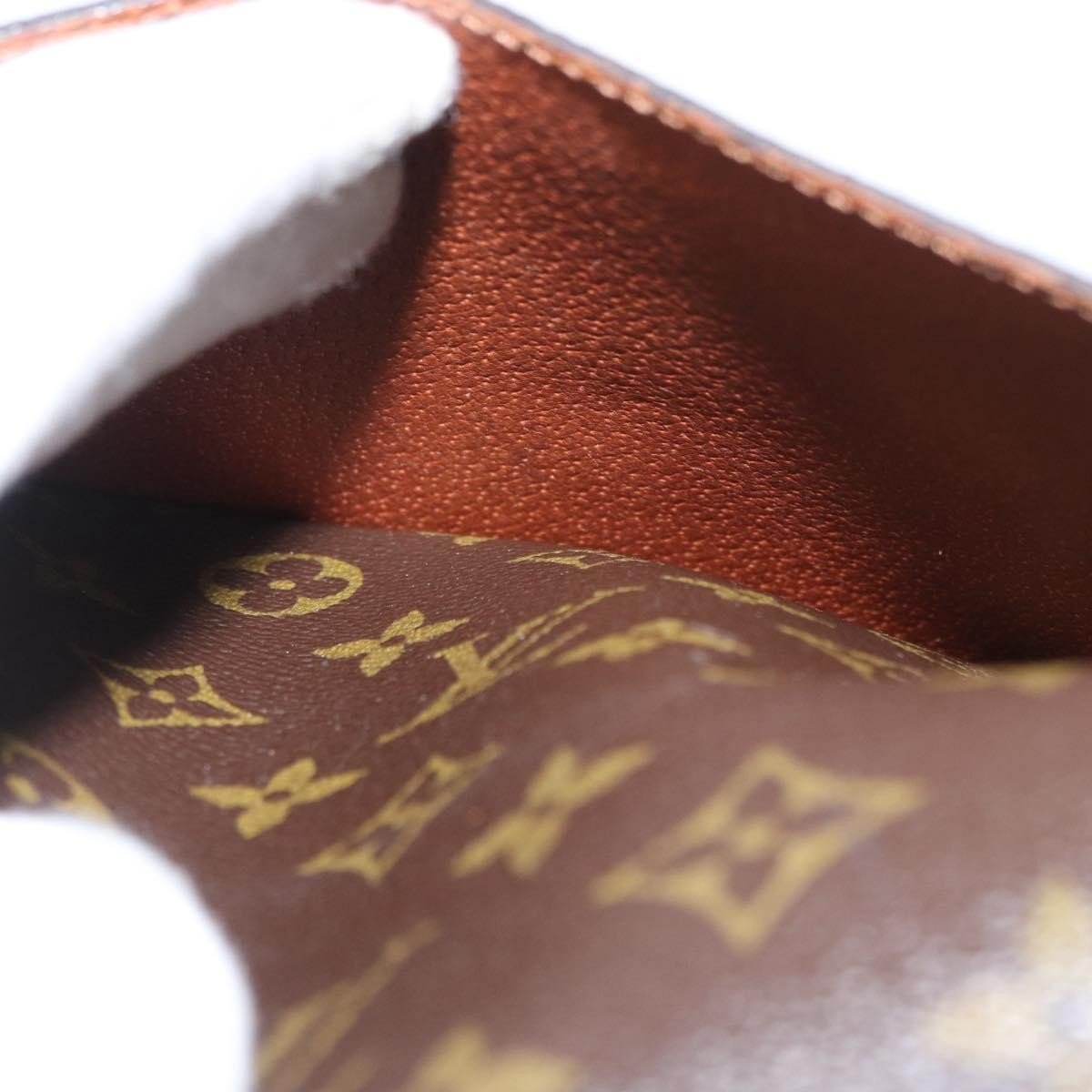 Louis Vuitton Saint Cloud Handbag - Brandsamsara