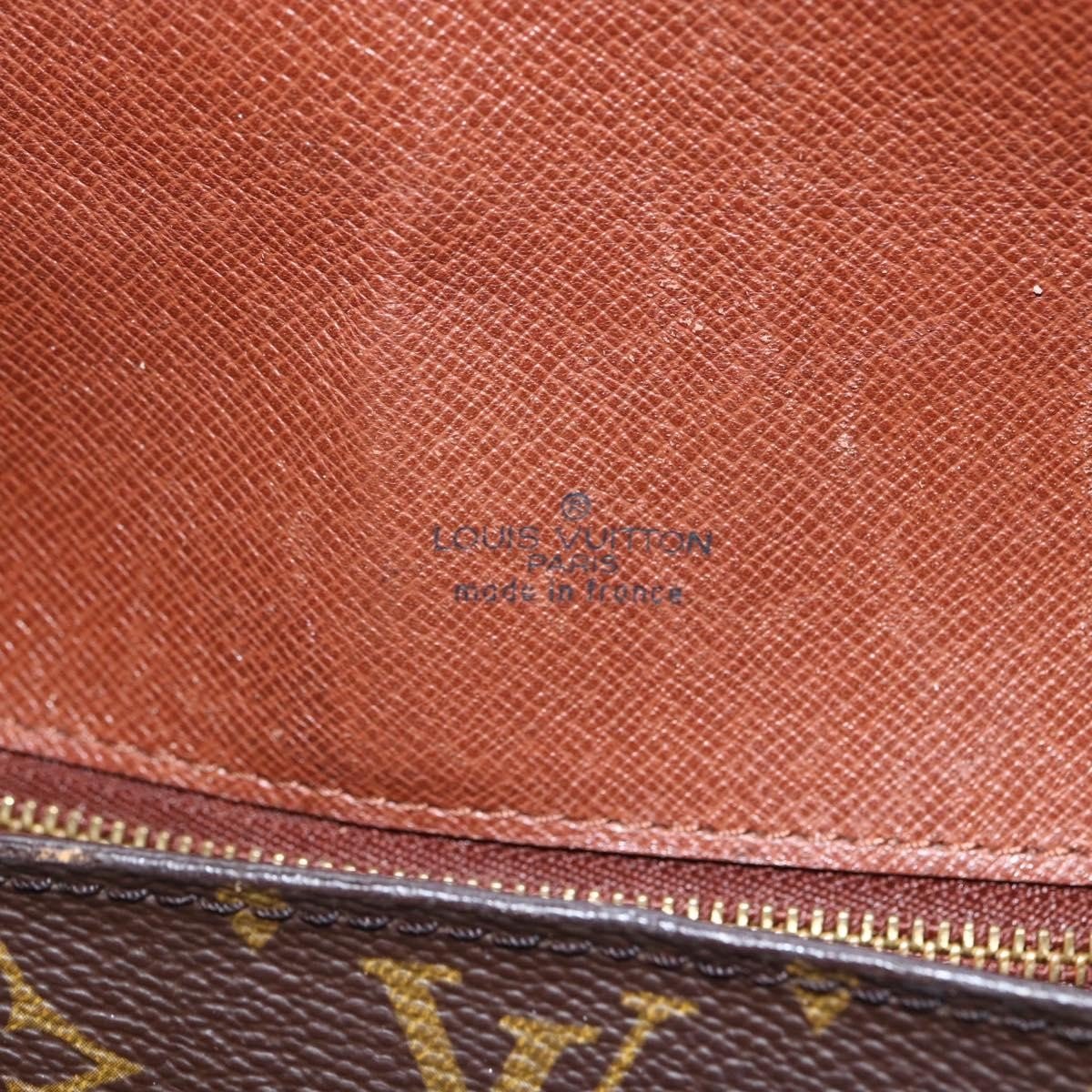 Louis Vuitton Saint Cloud Handbag - Brandsamsara