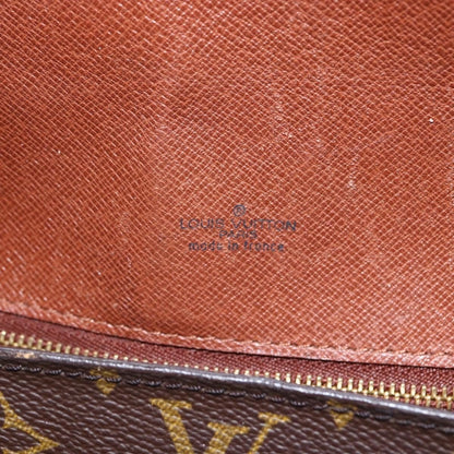 Louis Vuitton Saint Cloud Handbag - Brandsamsara