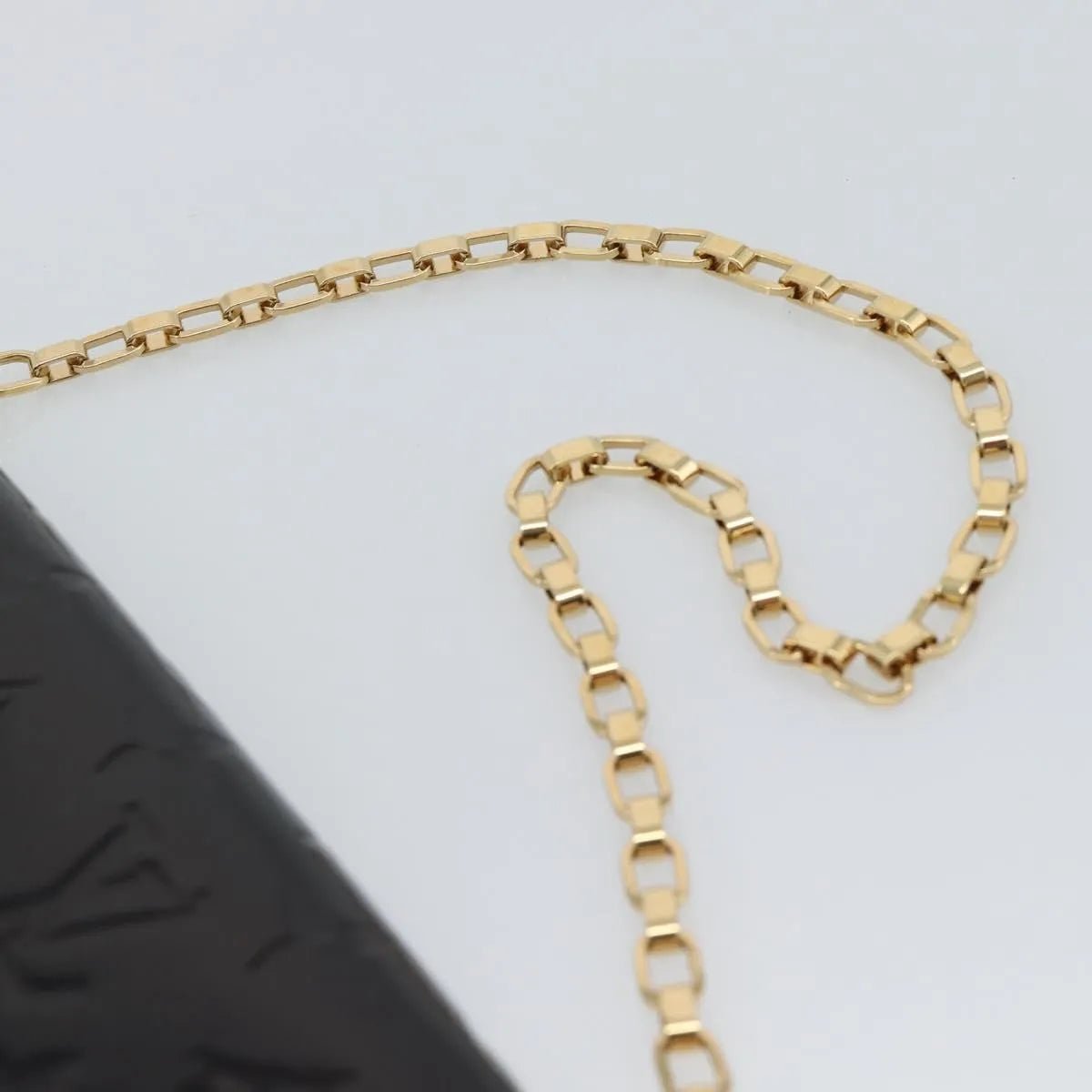 Louis Vuitton Sarah Chain - Brandsamsara
