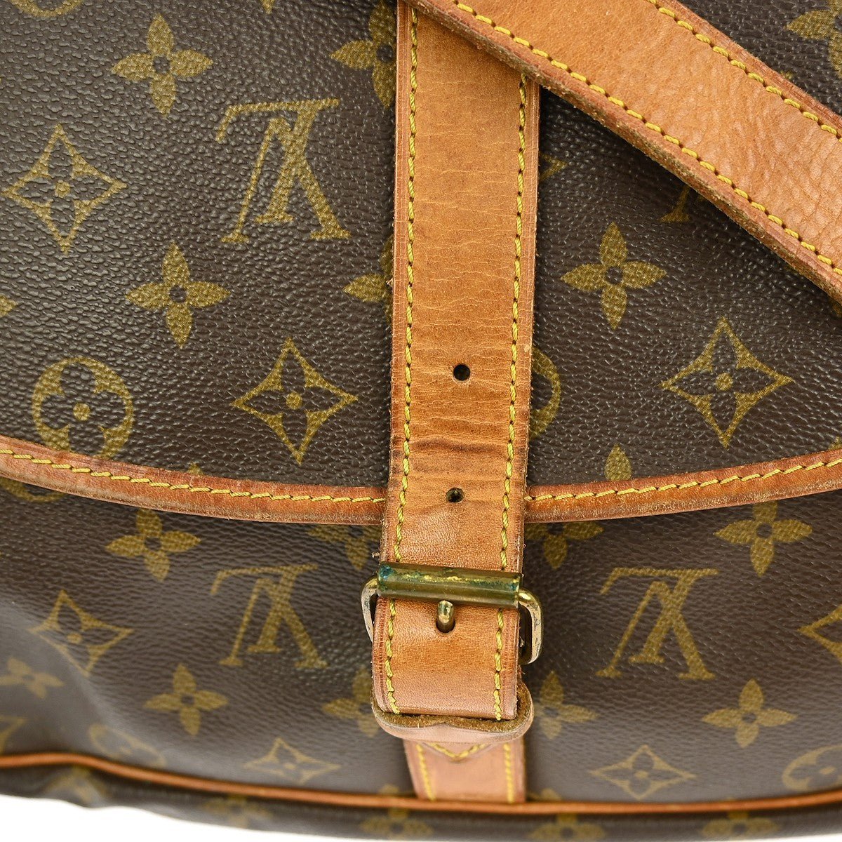 Louis Vuitton Saumur Handbag - Brandsamsara