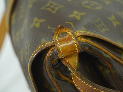 Louis Vuitton Saumur Handbag - Brandsamsara