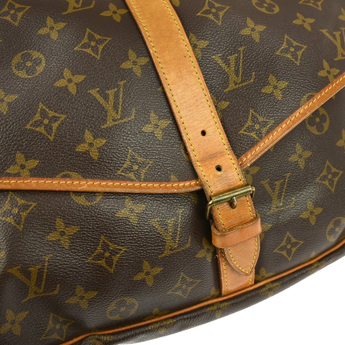 Louis Vuitton Saumur Handbag - Brandsamsara