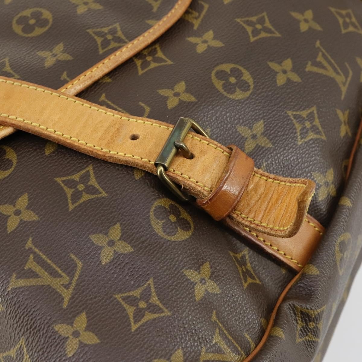 Louis Vuitton Saumur Handbag - Brandsamsara