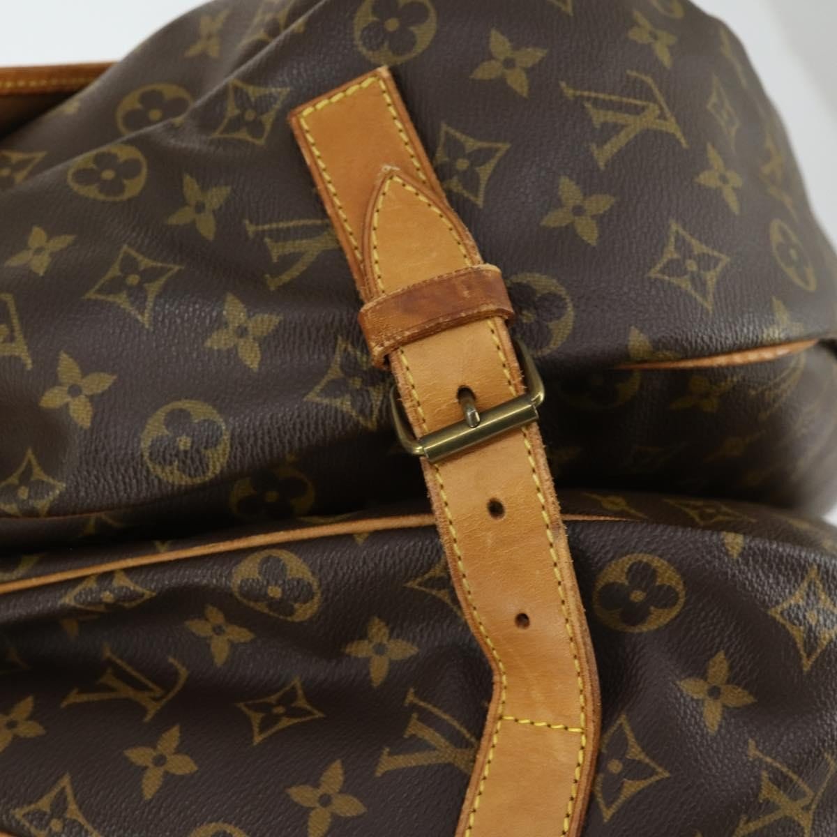 Louis Vuitton Saumur Handbag - Brandsamsara