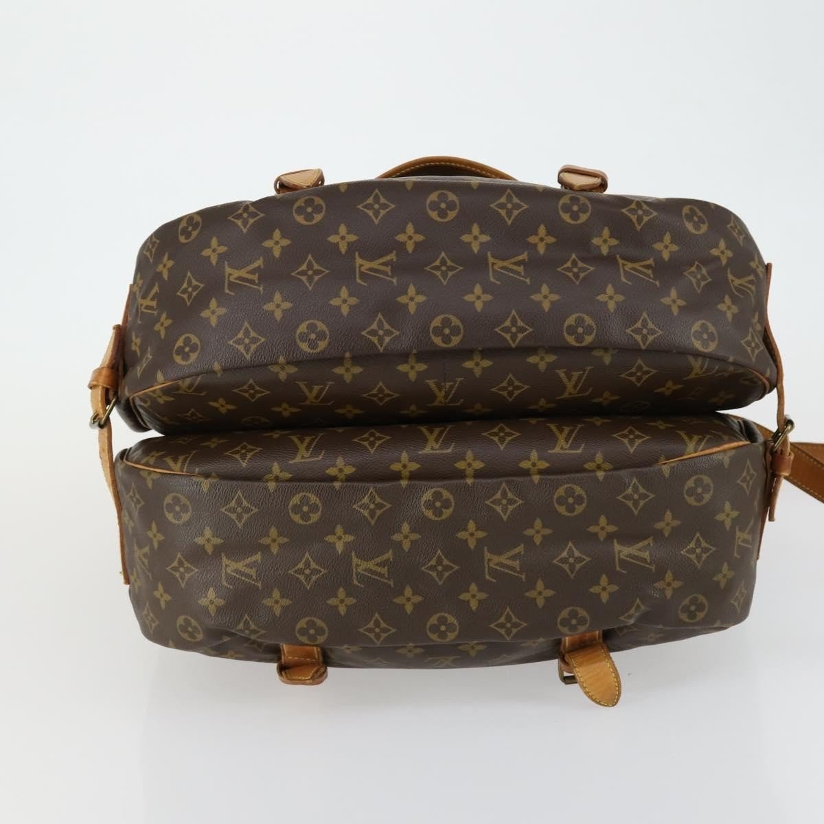 Louis Vuitton Saumur Handbag - Brandsamsara