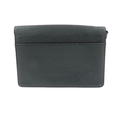 Louis Vuitton Selenga Pochette Taiga Leather, Black, Leather, Clutch