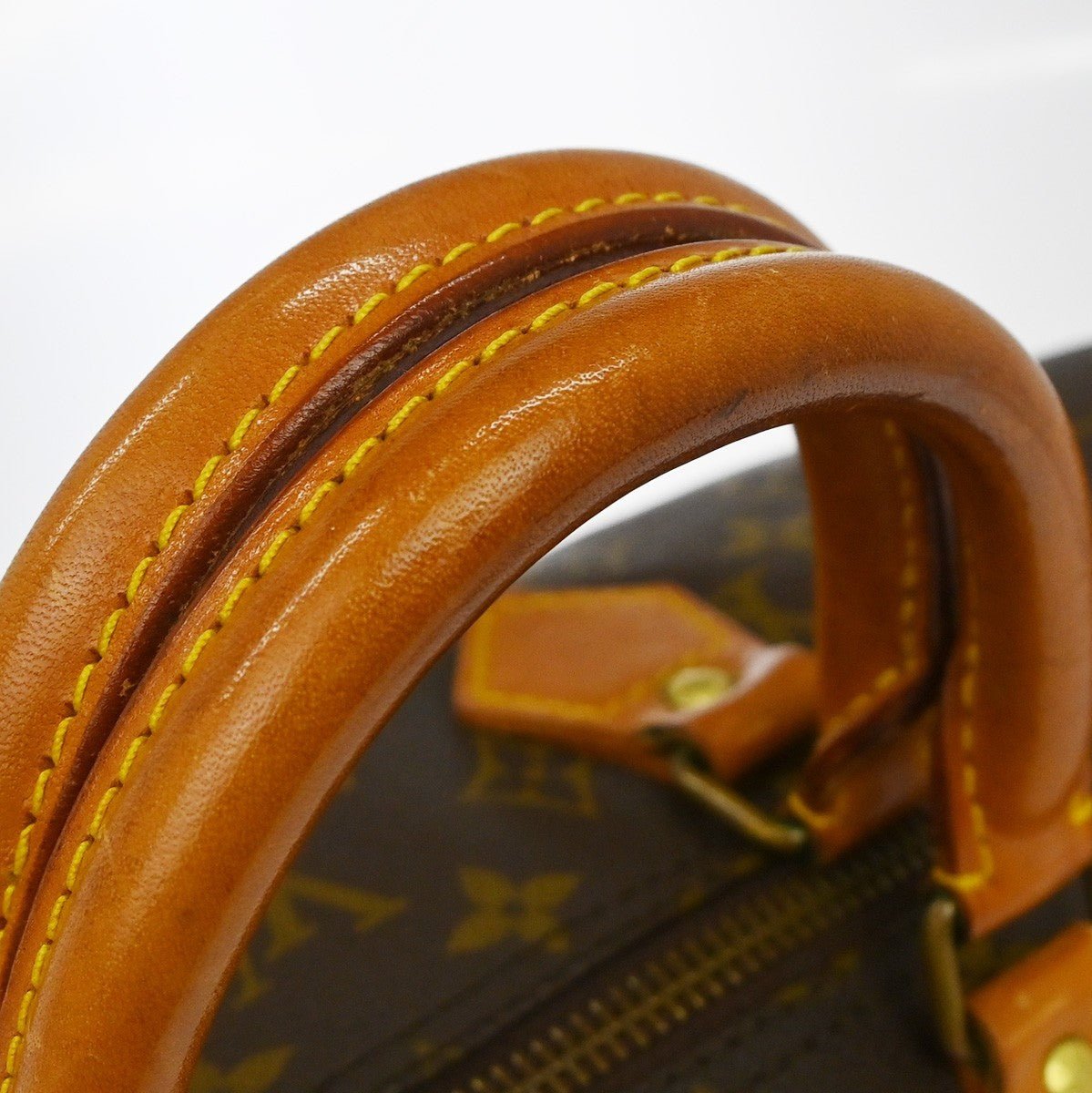 Louis Vuitton Speedy Handbag - Brandsamsara