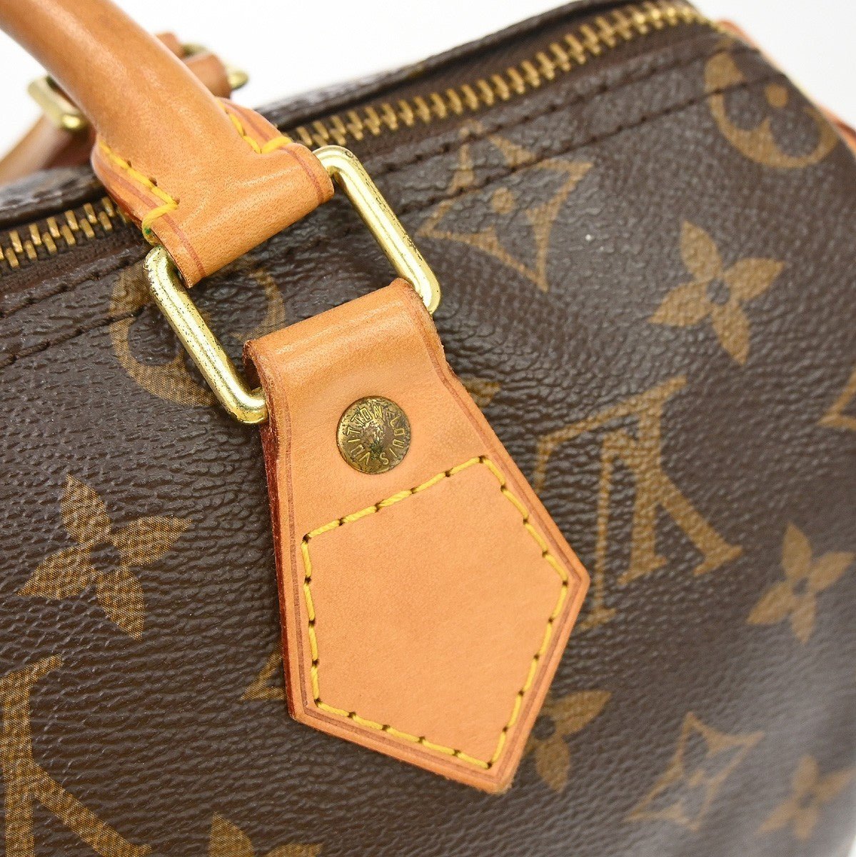 Louis Vuitton Speedy Handbag - Brandsamsara