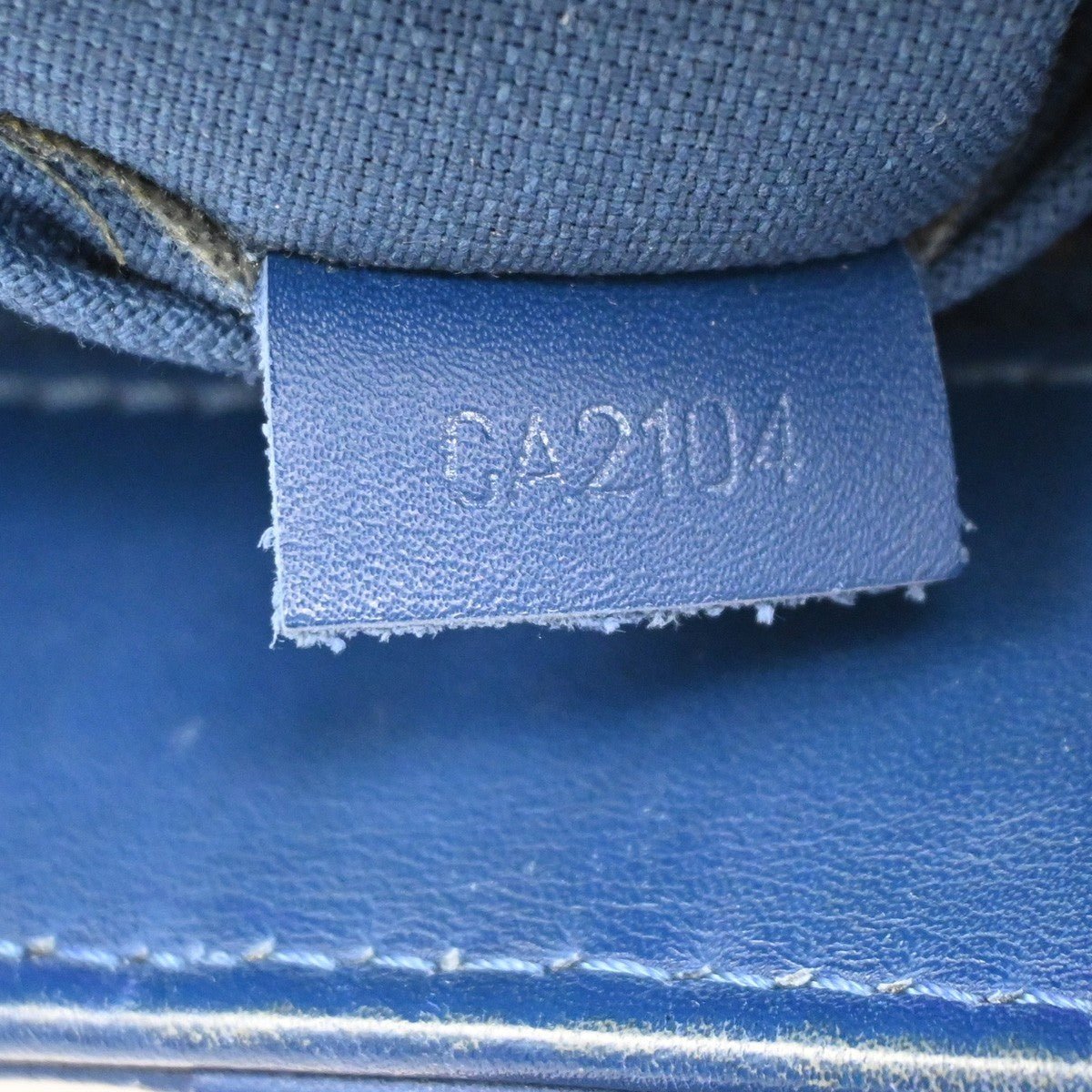 Louis Vuitton Tadao Handbag - Brandsamsara