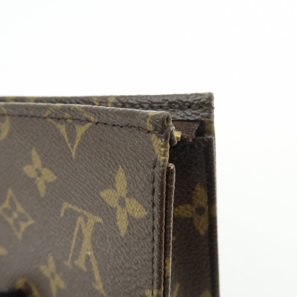 Louis Vuitton Toiletry Pouch - Brandsamsara