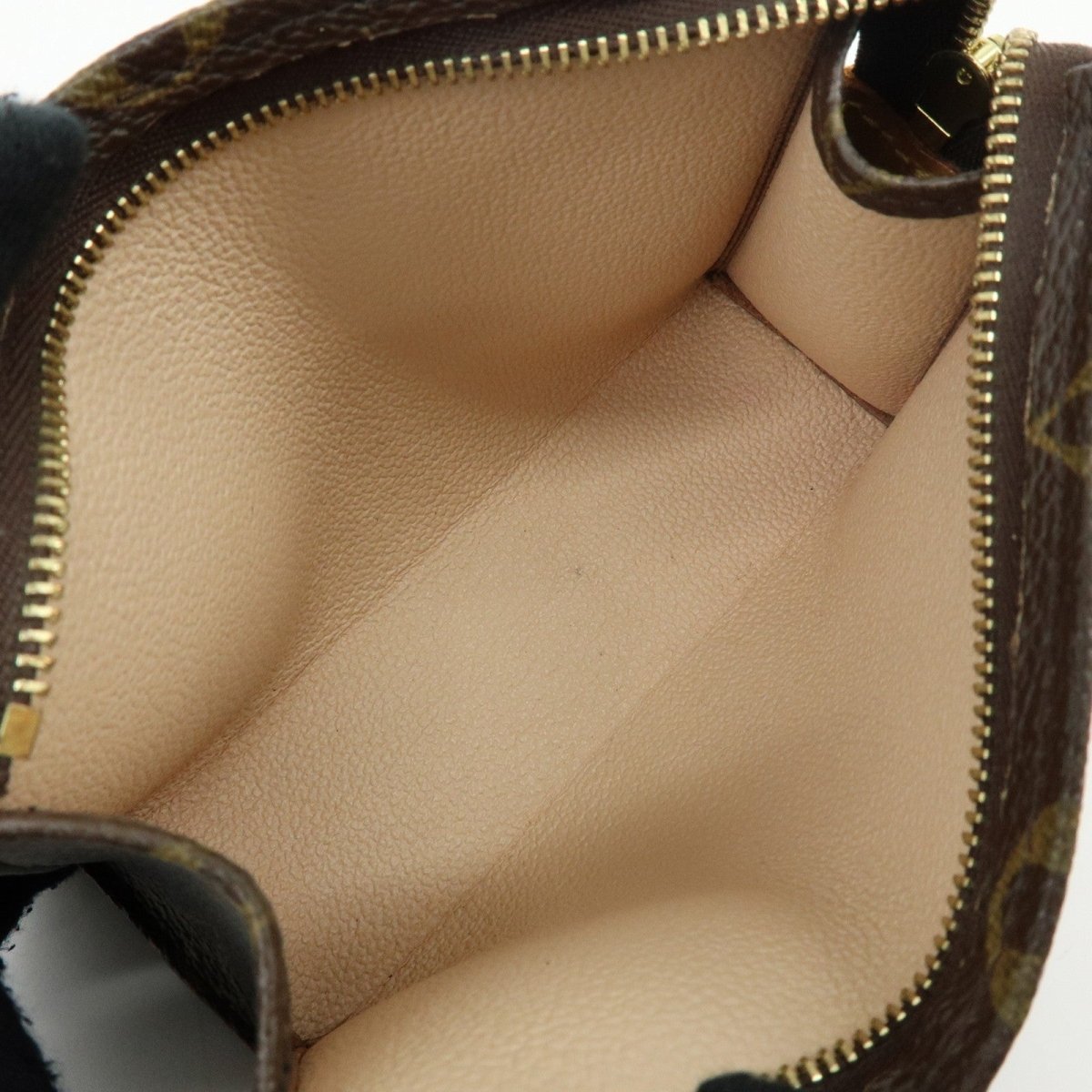 Louis Vuitton Toiletry Pouch - Brandsamsara