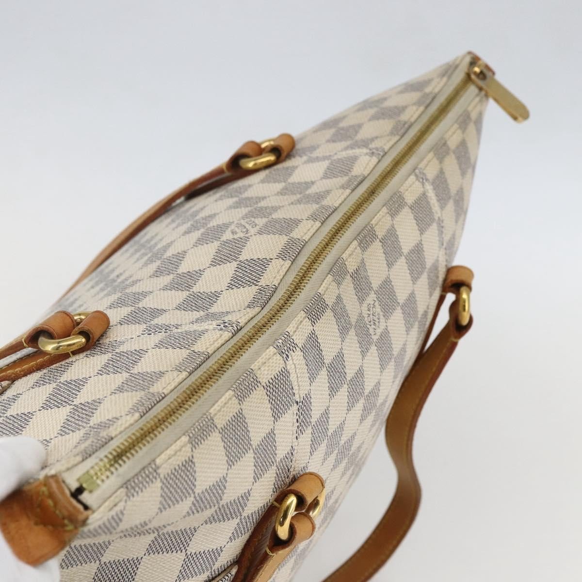 Louis Vuitton Totally Handbag - Brandsamsara