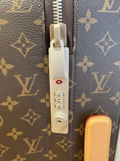 Louis Vuitton travel bag - Brandsamsara