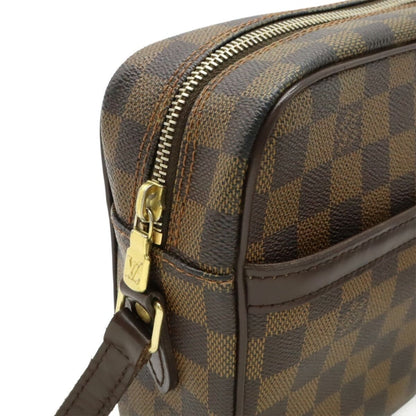 Louis Vuitton Trocadéro - Brandsamsara