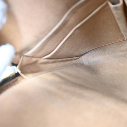 Louis Vuitton Trotteur Beaubourg Handbag - Brandsamsara