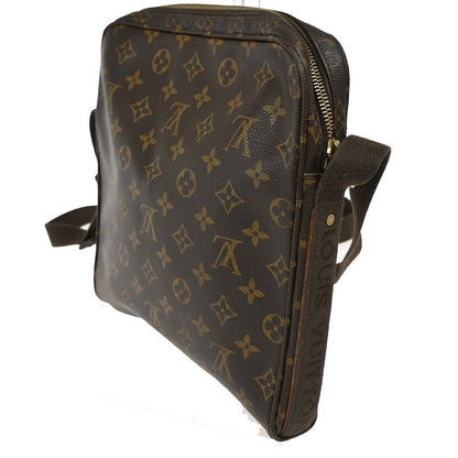 Louis Vuitton Trotteur Beaubourg Handbag - Brandsamsara