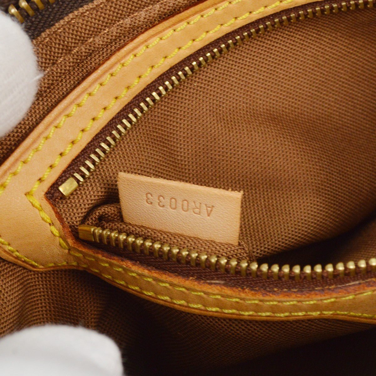Louis Vuitton Trotteur Handbag - Brandsamsara