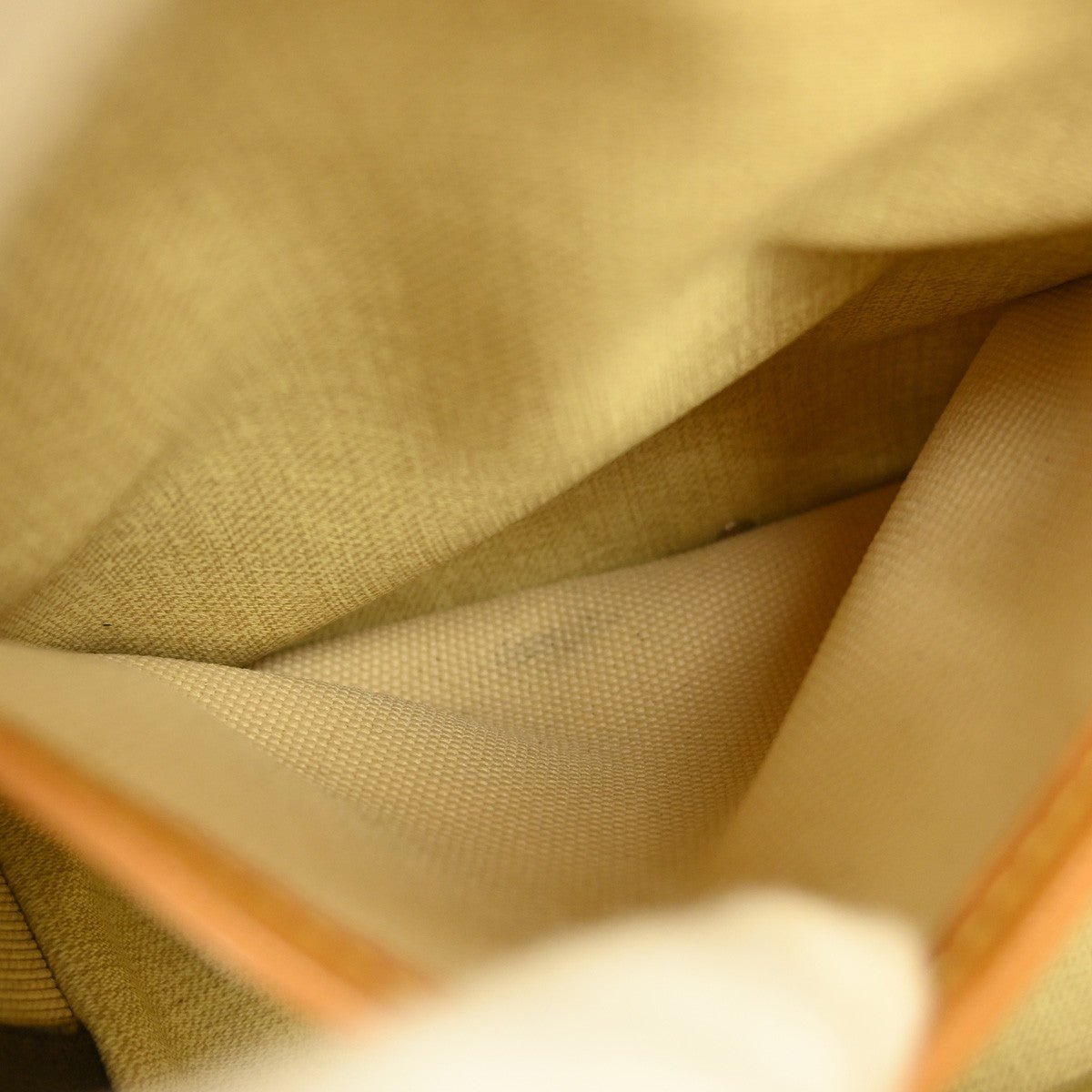 Louis Vuitton Trouville Handbag - Brandsamsara