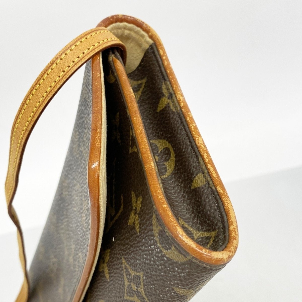Louis Vuitton Twin - Brandsamsara