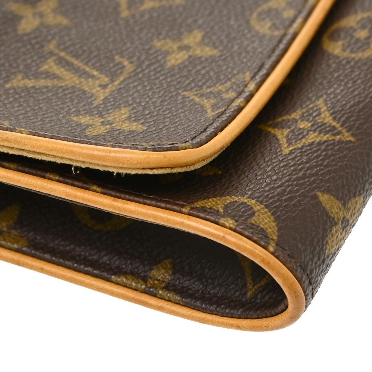 Louis Vuitton Twin - Brandsamsara