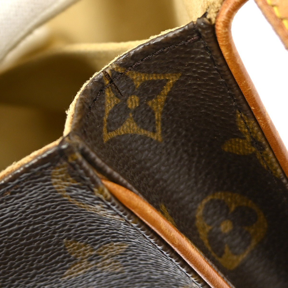 Louis Vuitton Twin Handbag - Brandsamsara