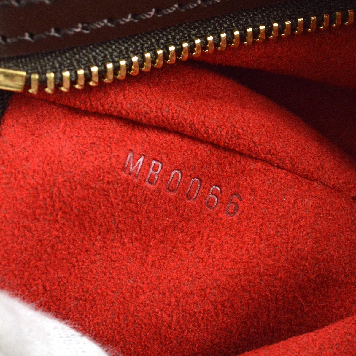 Louis Vuitton Uzes Handbag - Brandsamsara