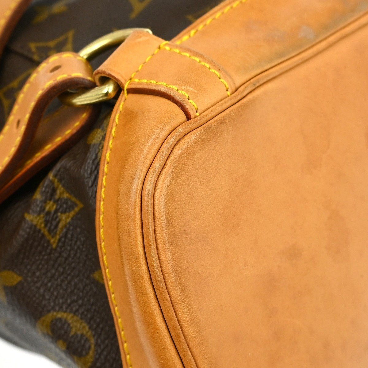 Louis Vuitton Vintage Montsouris - Brandsamsara