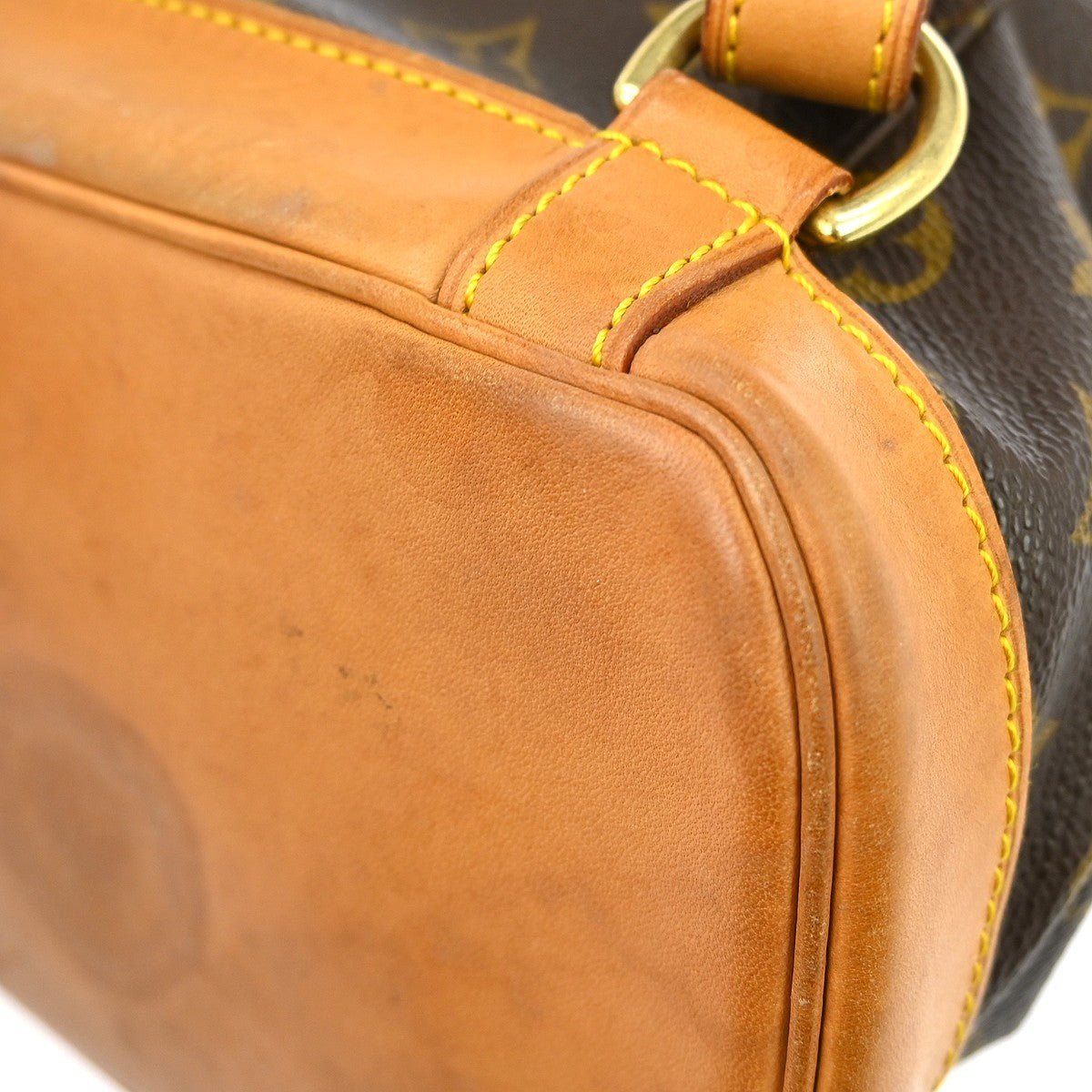 Louis Vuitton Vintage Montsouris - Brandsamsara