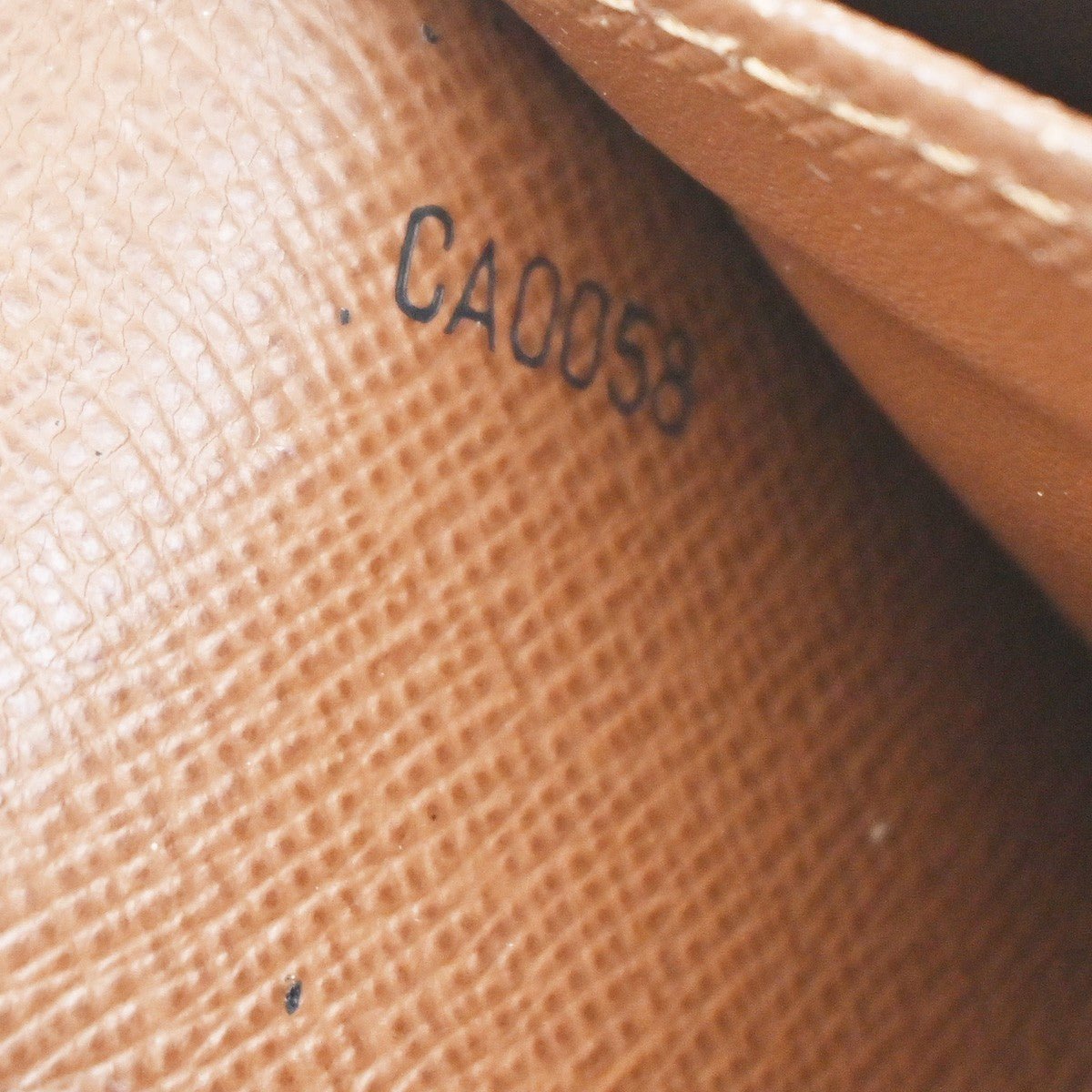 Louis Vuitton Vintage Sarah Wallet - Brandsamsara