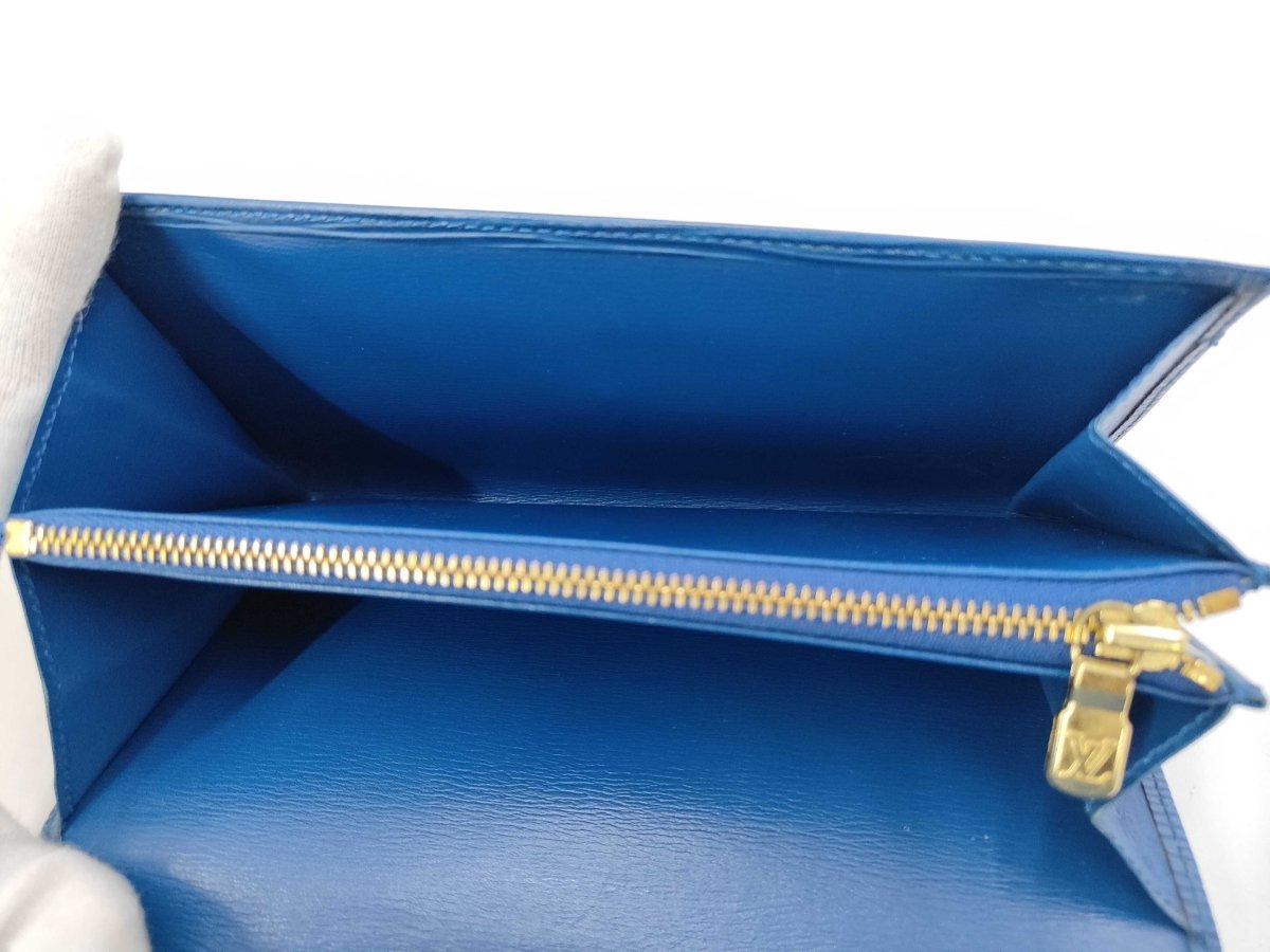 Louis Vuitton Wallet epi - Brandsamsara