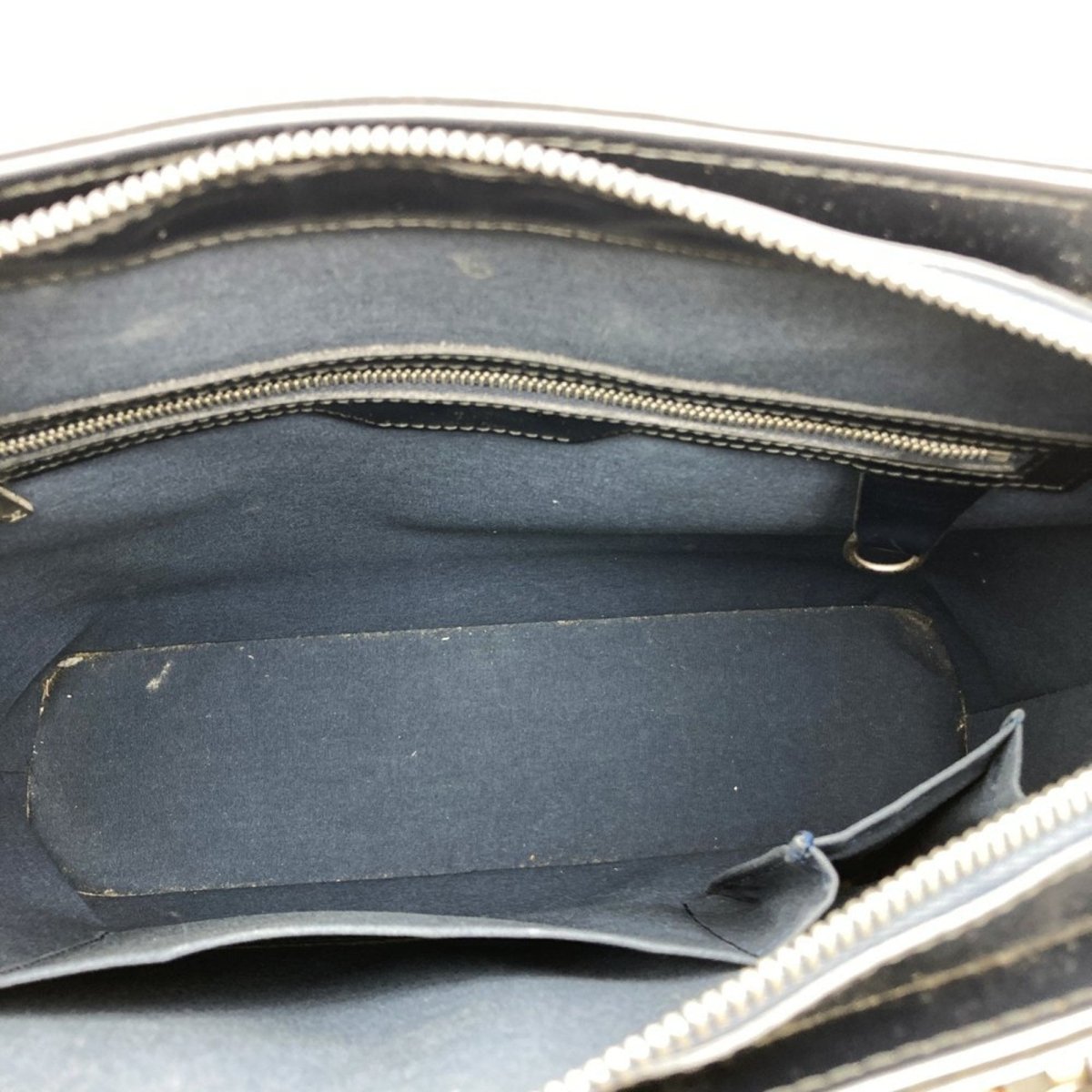 Louis Vuitton Wildwood - Brandsamsara
