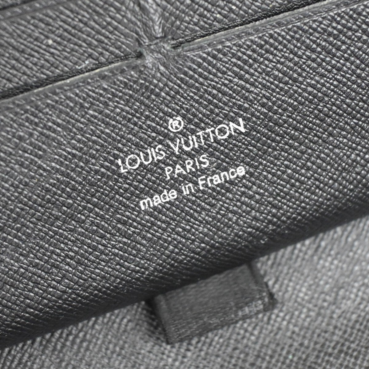 Louis Vuitton Zippy Organizer - Brandsamsara