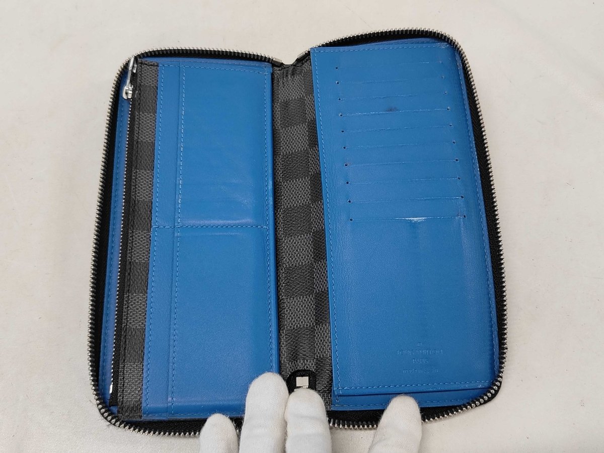 Louis Vuitton Zippy Organizer - Brandsamsara
