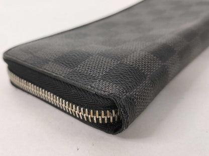 Louis Vuitton Zippy Organizer - Brandsamsara