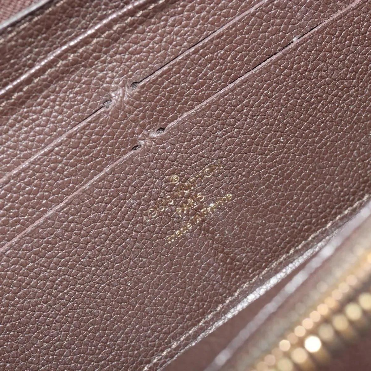 Louis Vuitton Zippy Wallet NM - Brandsamsara