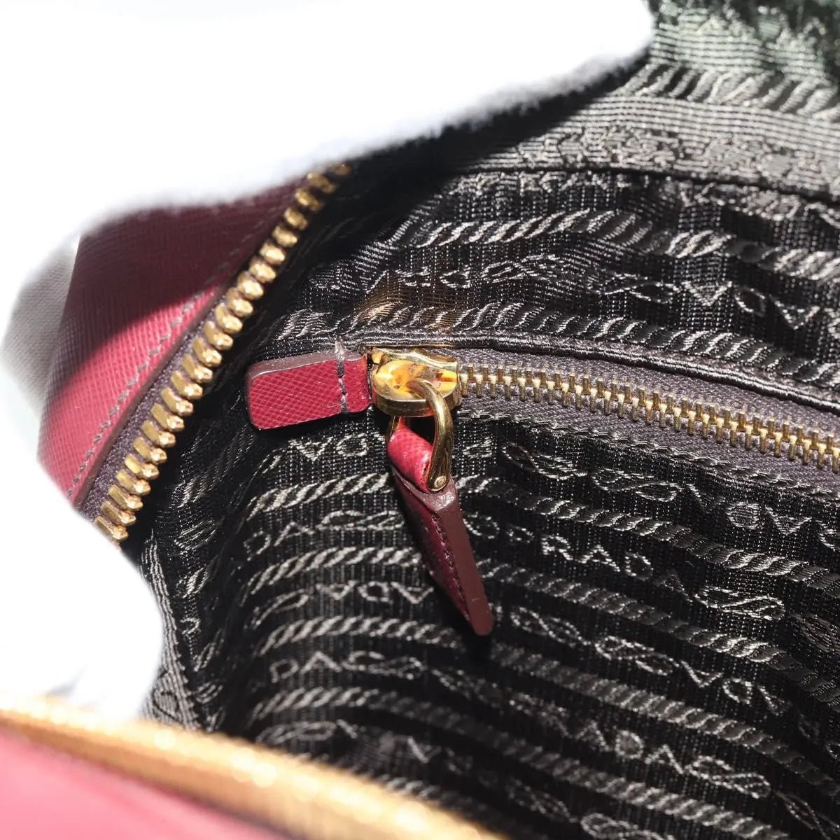 Prada Bauletto - Brandsamsara