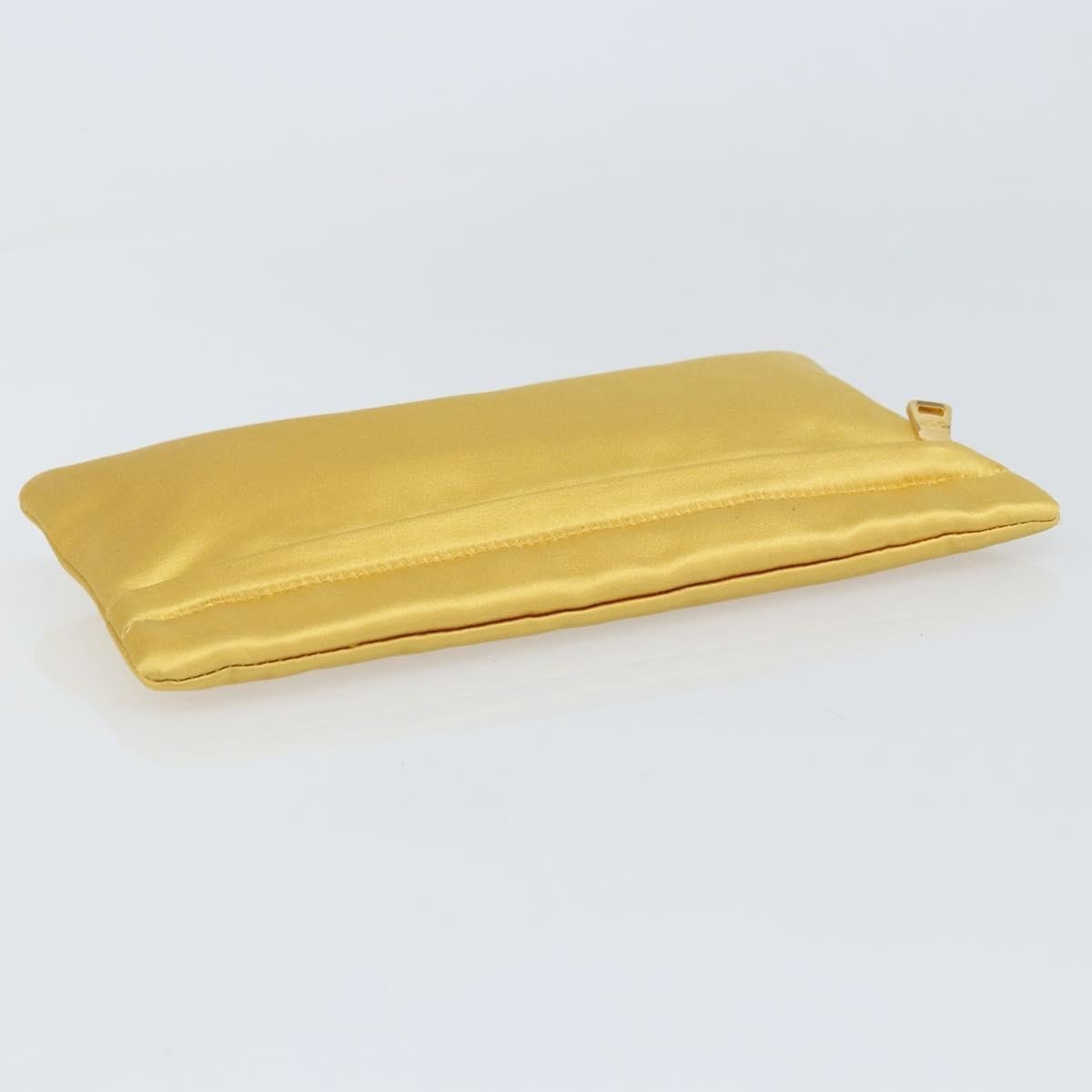 Prada Clutch - Brandsamsara
