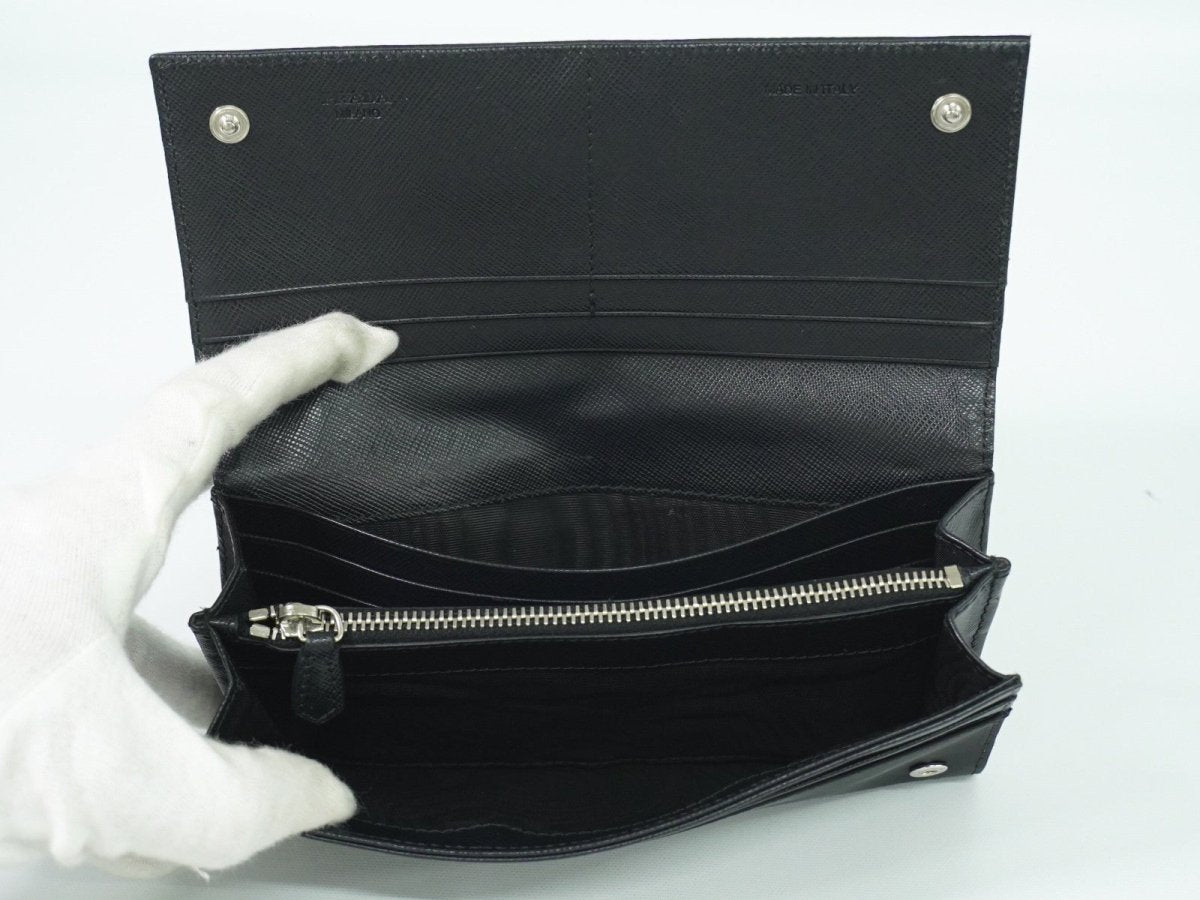 Prada Continental Wallet - Brandsamsara