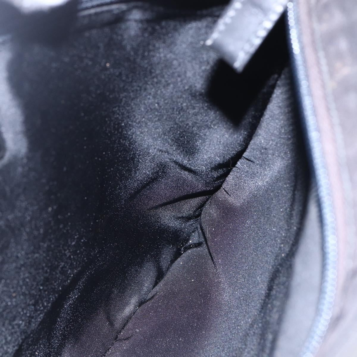 Prada Flat Messenger Bag - Brandsamsara