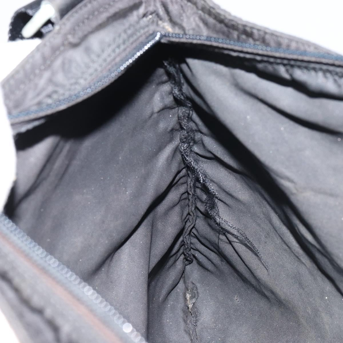 Prada Flat Messenger Bag - Brandsamsara