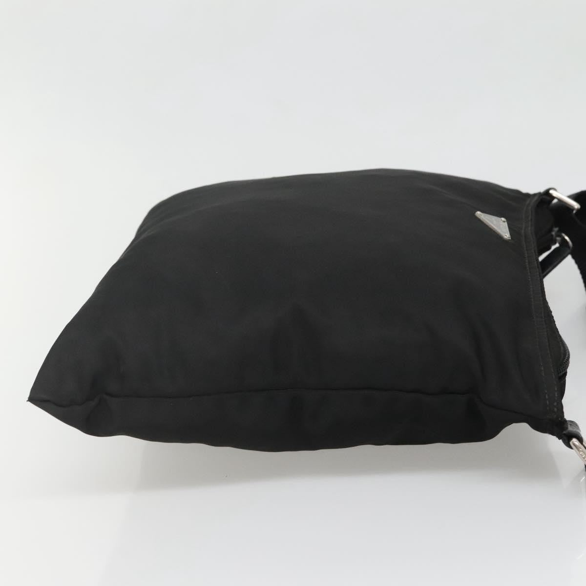 Prada Flat Messenger Bag - Brandsamsara