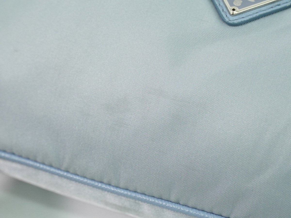 Prada Re-Edition 2005 Shoulder Bag - Brandsamsara