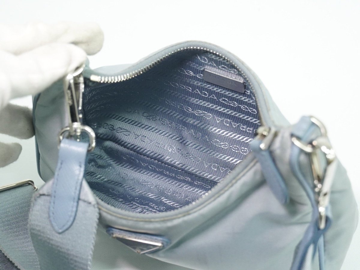 Prada Re-Edition 2005 Shoulder Bag - Brandsamsara