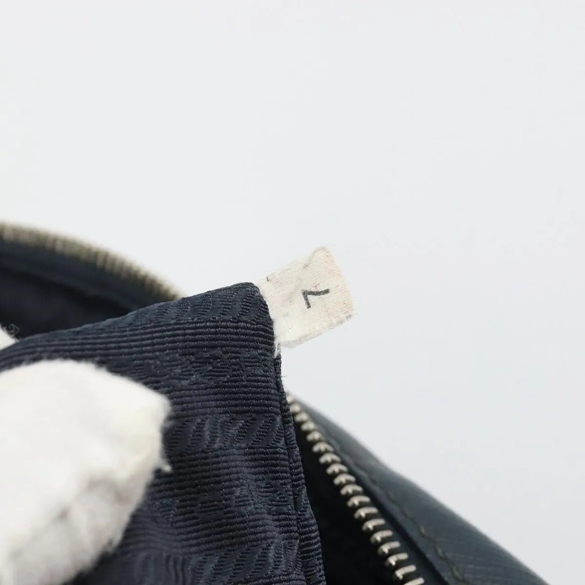 Prada Zip Around - Brandsamsara